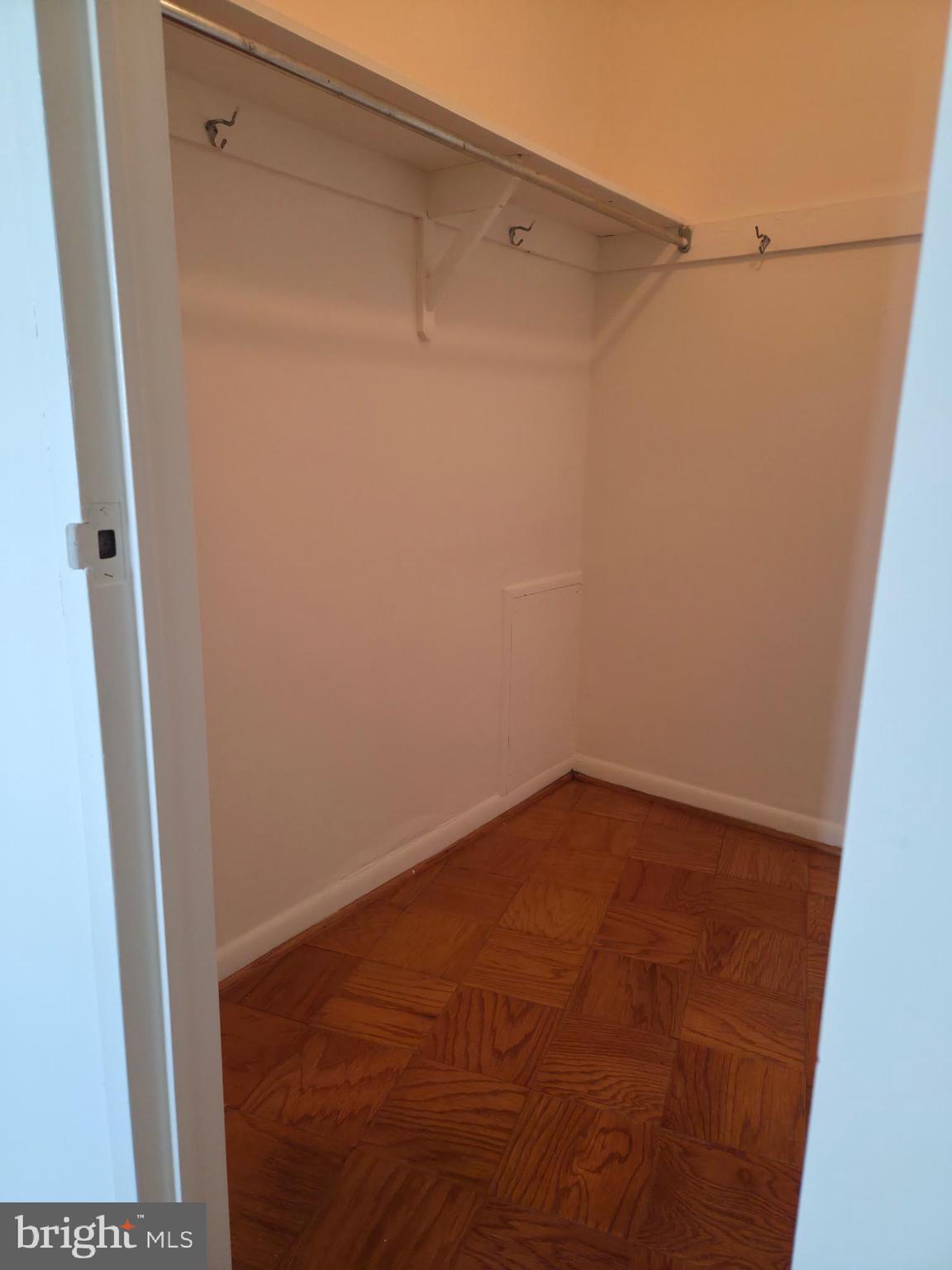 GROSVENOR PARK - Residential Lease