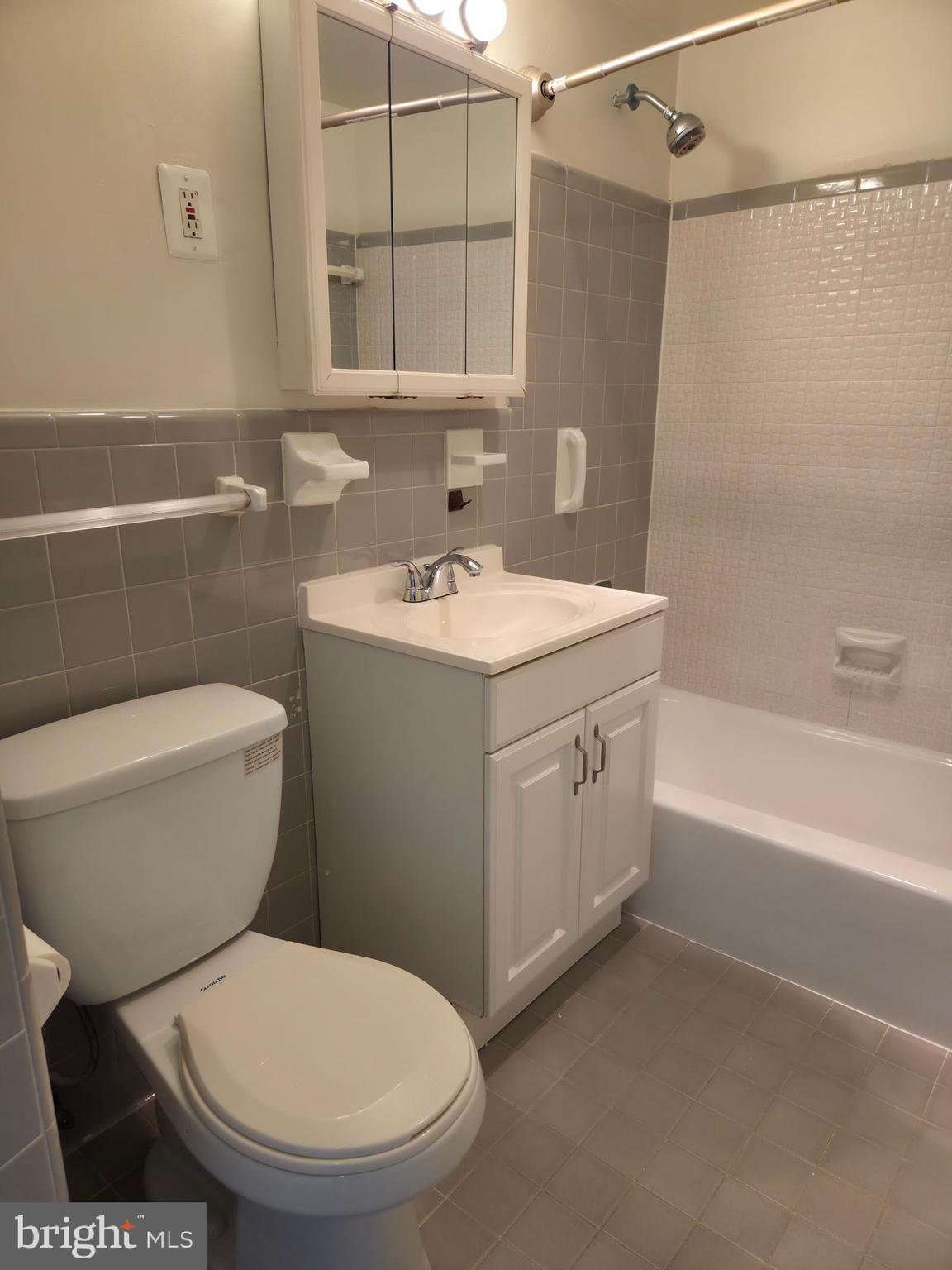 GROSVENOR PARK - Residential Lease