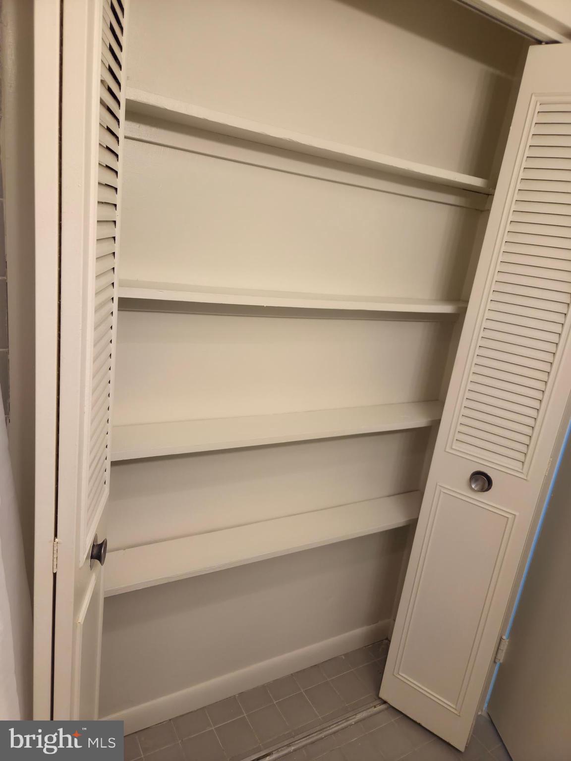 GROSVENOR PARK - Residential Lease