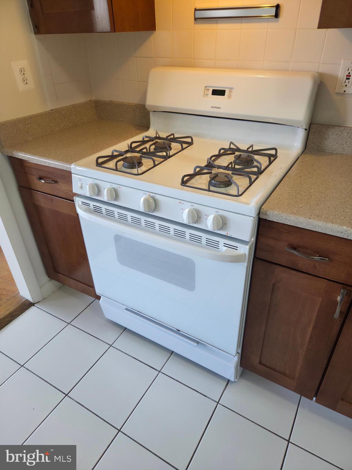 GROSVENOR PARK - Residential Lease