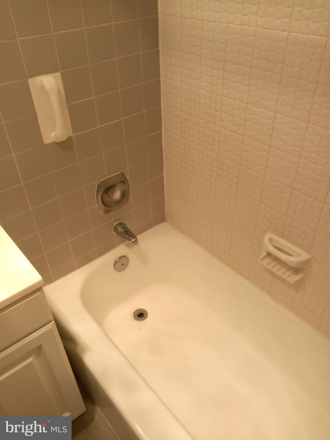 GROSVENOR PARK - Residential Lease