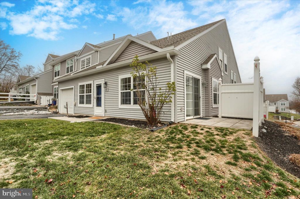 Photo of 87 Courtyard Drive, CARLISLE, PA 17013 (MLS # PACB2049254)