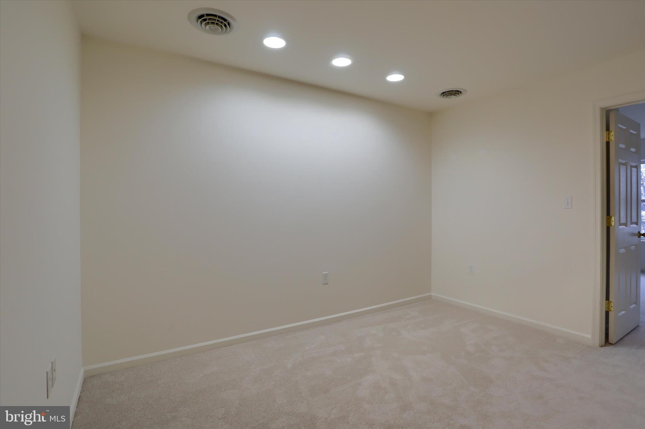 COURTYARDS OF CARLISLE - Residential