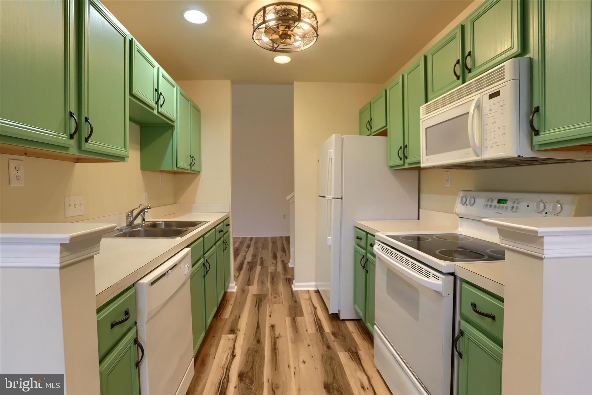 COURTYARDS OF CARLISLE - Residential