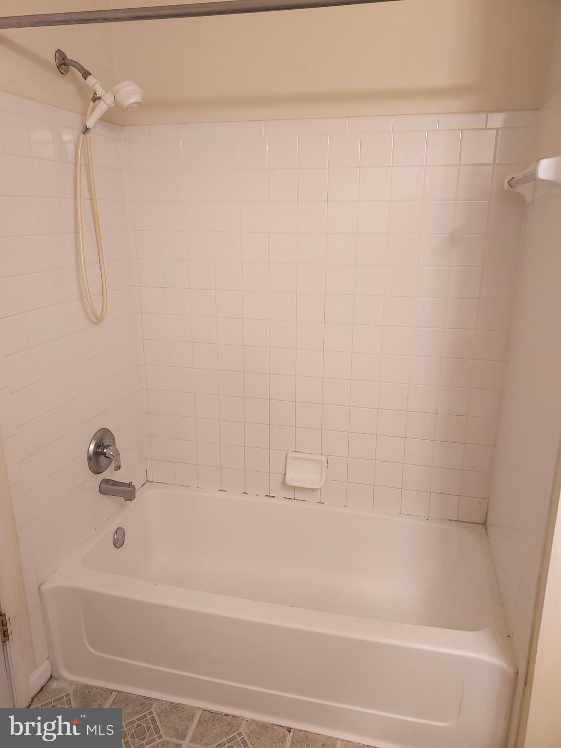 CLOVERLEAF COMMONS - Residential