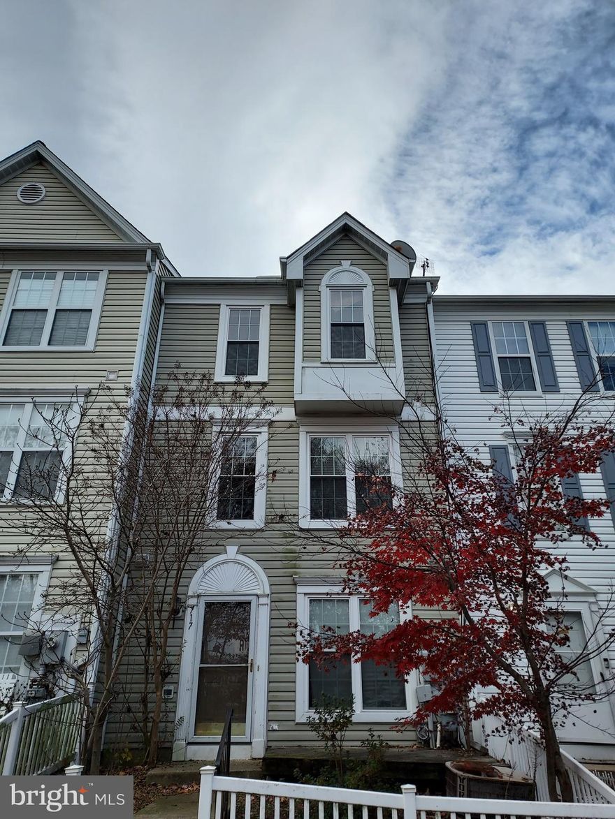 The perfect fixer upper for you! THINK A FHA 203K STREAMLINE LOAN FOR REPAIRS UNDER $25k..  The bones are good but it just needs some TLC to make it home.  A large 3 story townhouse in the Cloverleaf Commons development. An open concept main level with  a living room, dining area, kitchen and a half bath.  Enjoy the spacious kitchen with an island and a breakfast bar.  The 2nd level consists of 2 bedrooms, a hall bath  and the laundry area. The 3rd level has the huge Primary bedroom with lots of closet space and the primary bathroom.  Put in some new carpet or flooring, paint and do some minor repairs and you will have a great place to call home. Convenient to major highways for commuting. SOLD AS-IS! BUYER TO PAY ALL TRANSFER AND RECORDATION TAXES.