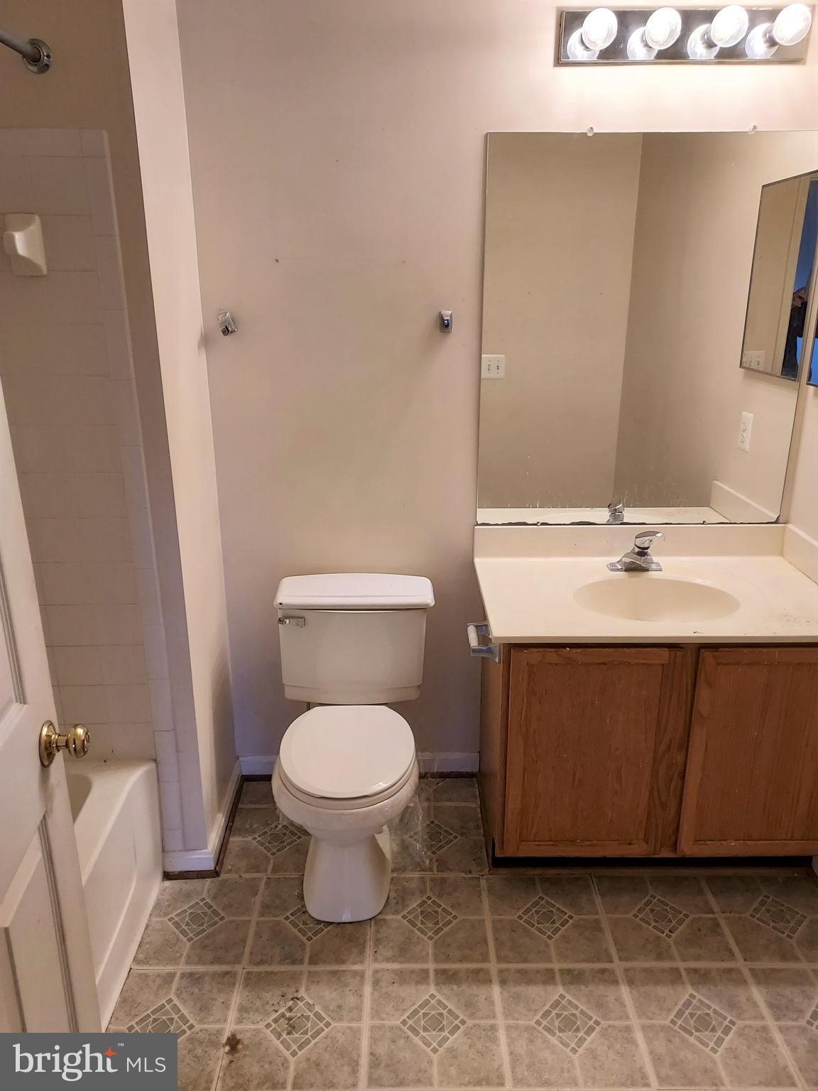 CLOVERLEAF COMMONS - Residential