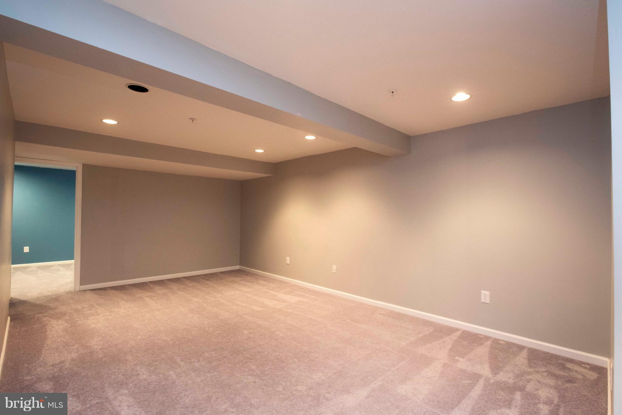 PINEY ORCHARD - Residential