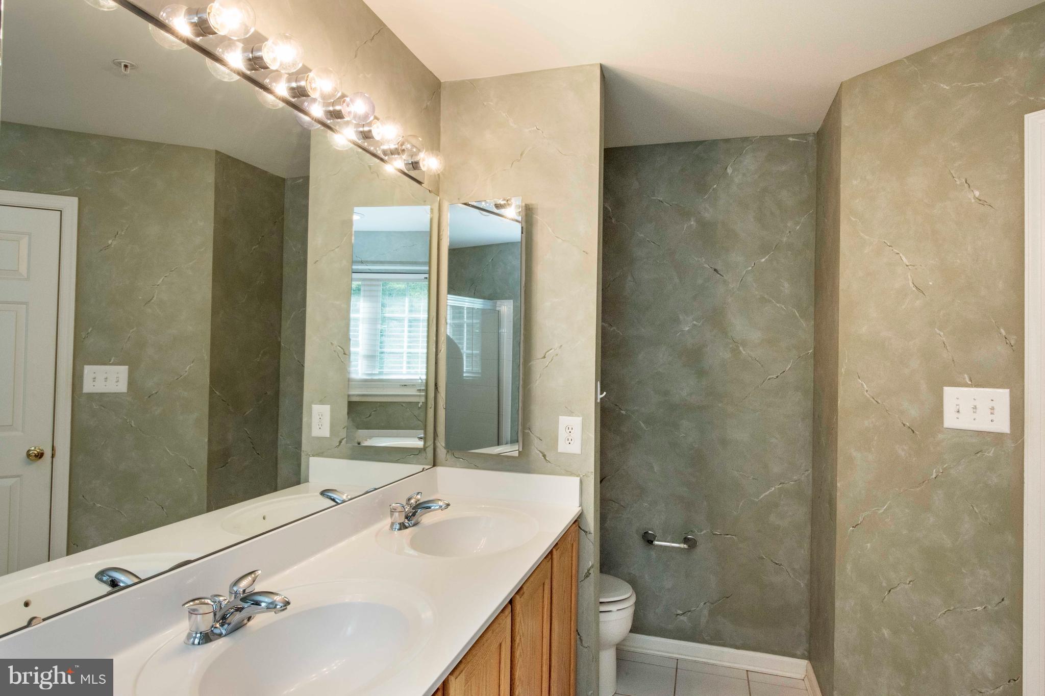 PINEY ORCHARD - Residential