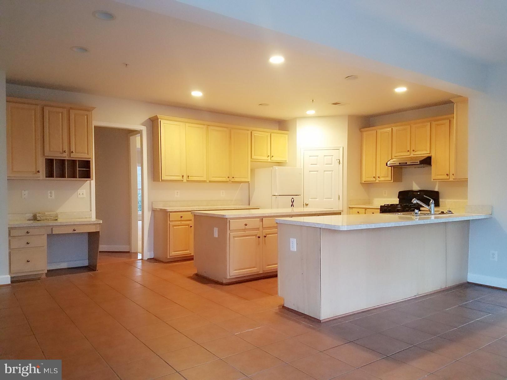 SUMMERFIELD CROSSING - Residential Lease