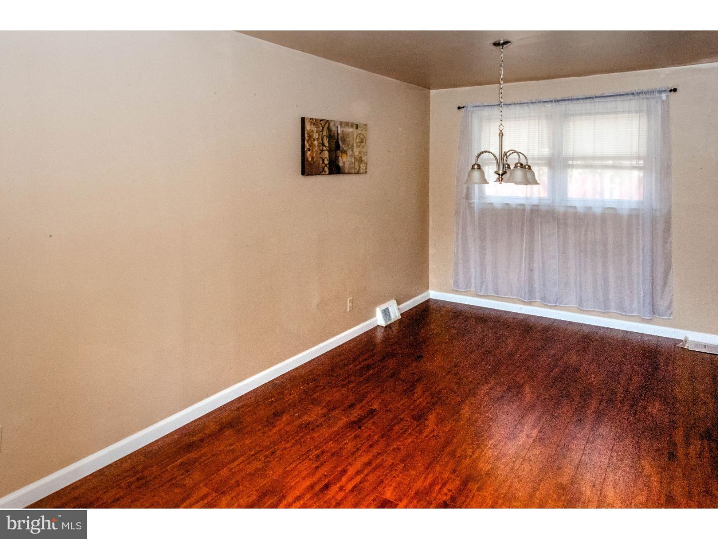 BUSTLETON - Residential