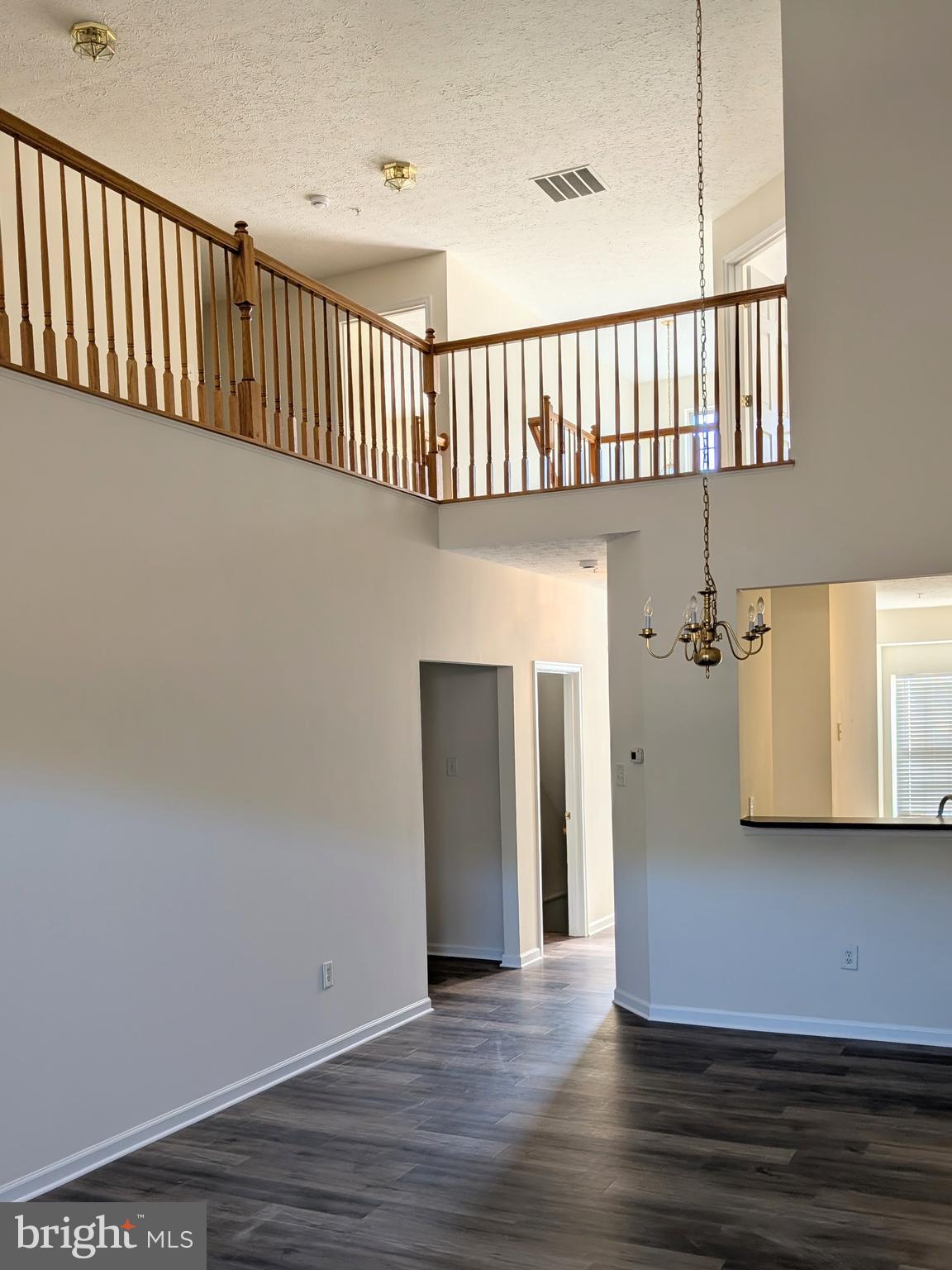 THE VILLAS AT HOLLYWOODS - Residential Lease