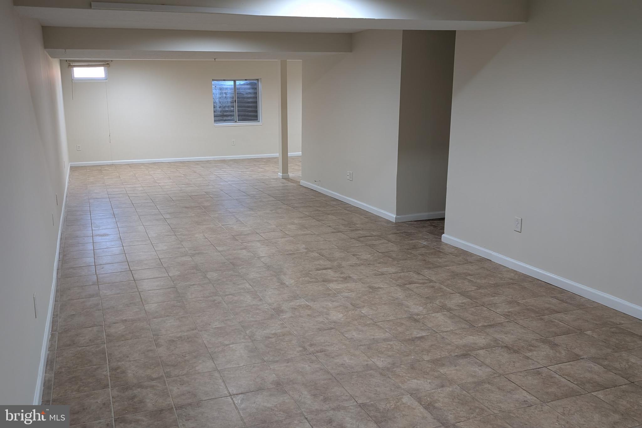 THE VILLAS AT HOLLYWOODS - Residential Lease