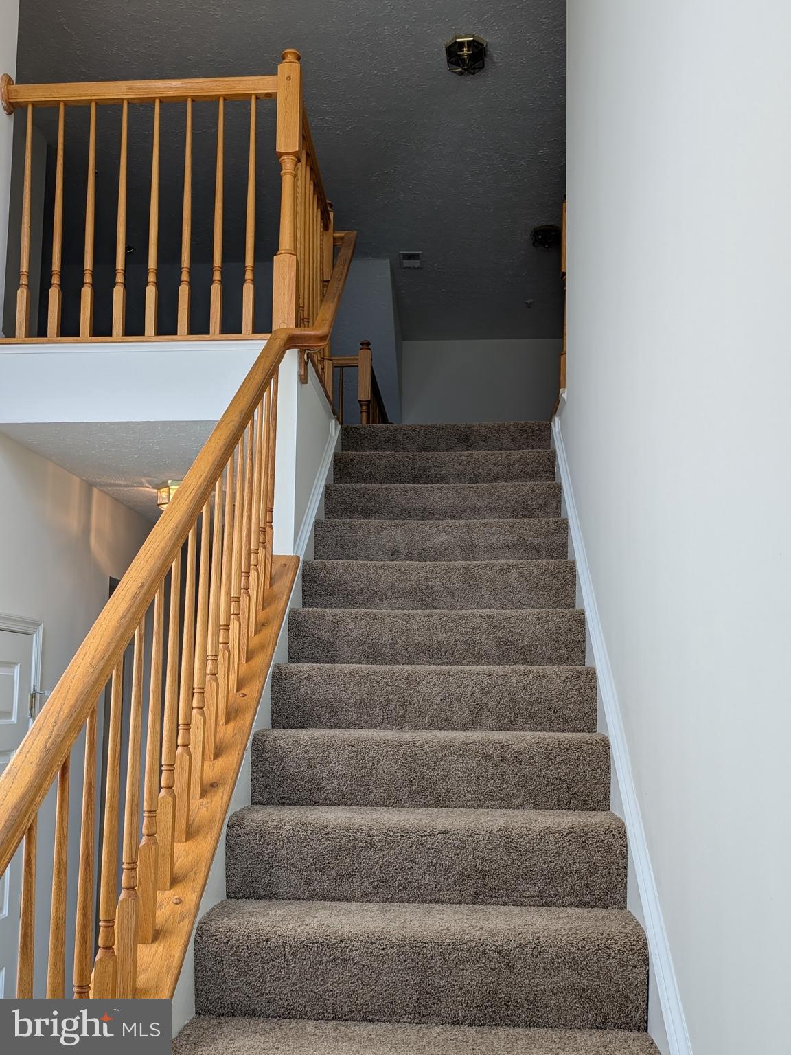 THE VILLAS AT HOLLYWOODS - Residential Lease