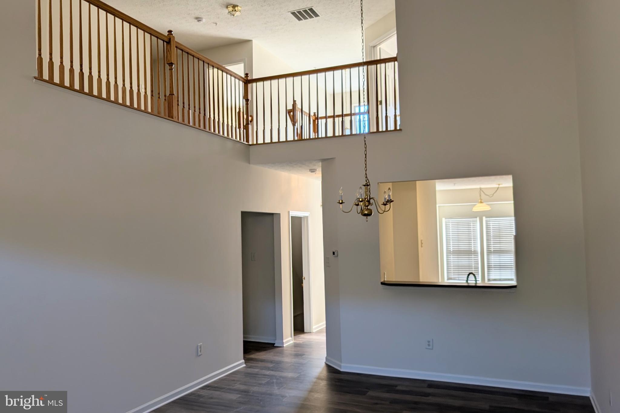 THE VILLAS AT HOLLYWOODS - Residential Lease