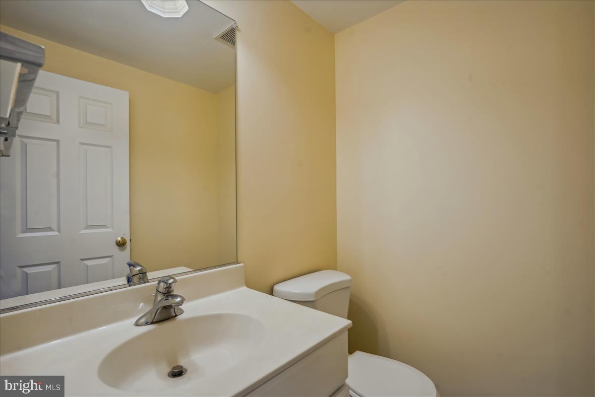 COPPERMINE CROSSING - Residential Lease