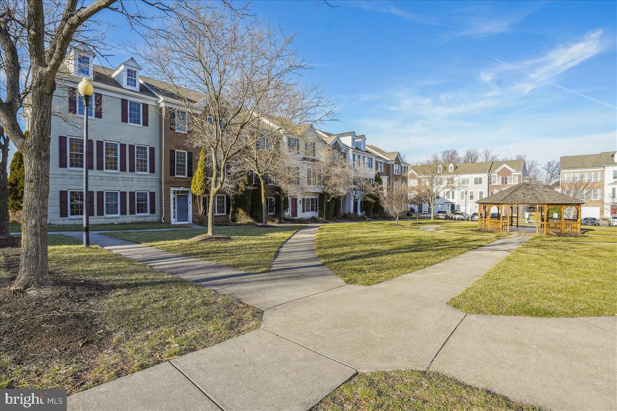 COPPERMINE CROSSING - Residential Lease