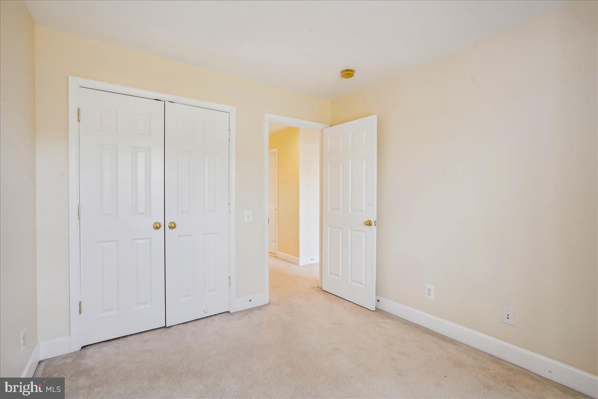 COPPERMINE CROSSING - Residential Lease