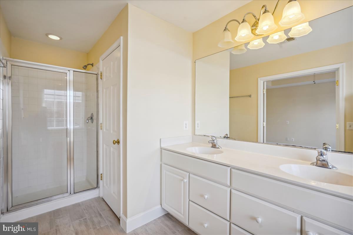 COPPERMINE CROSSING - Residential Lease