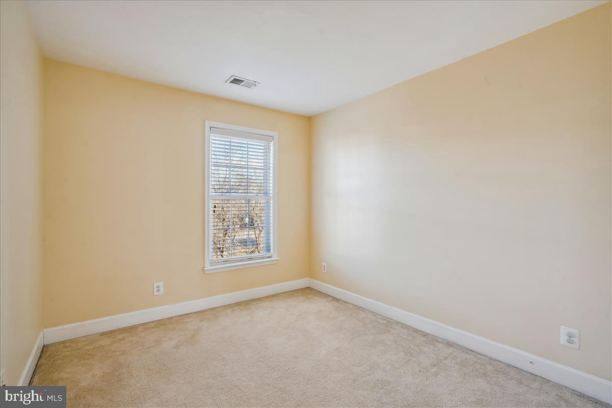 COPPERMINE CROSSING - Residential Lease