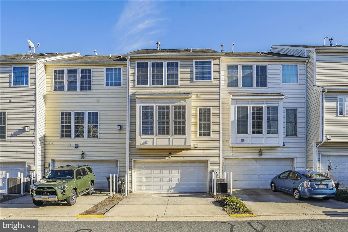 COPPERMINE CROSSING - Residential Lease