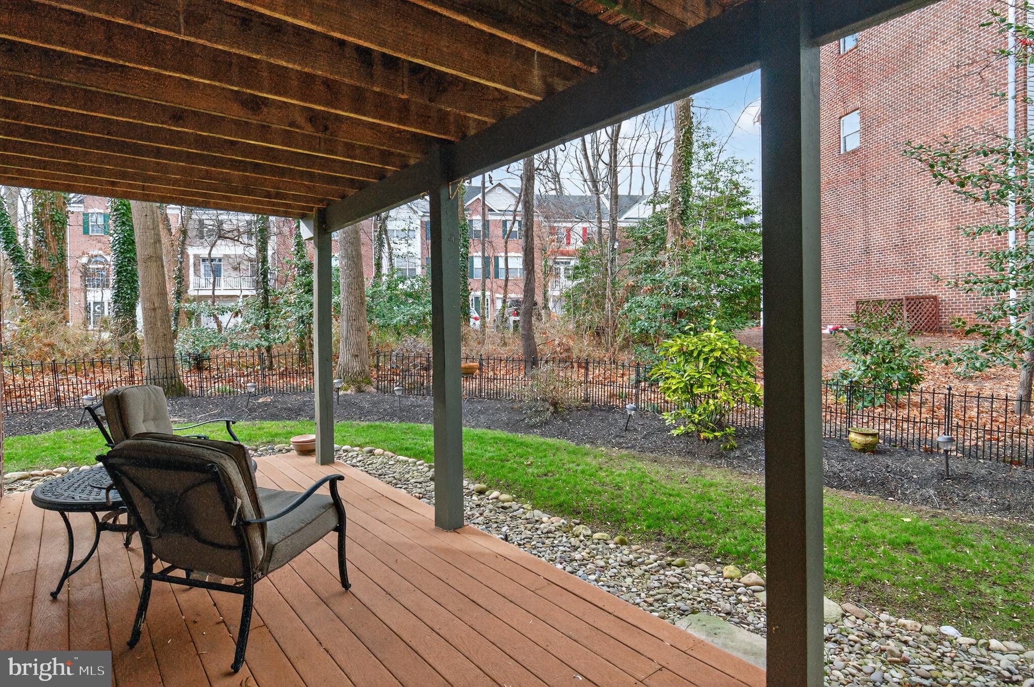 WATERS EDGE - Residential