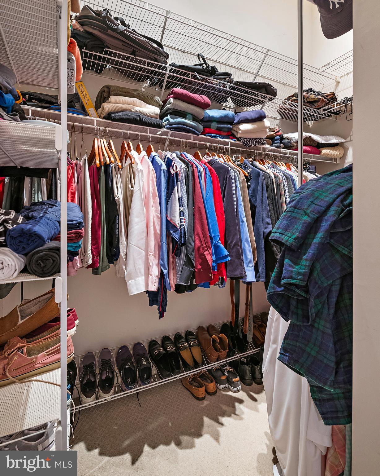 WATERS EDGE - Residential