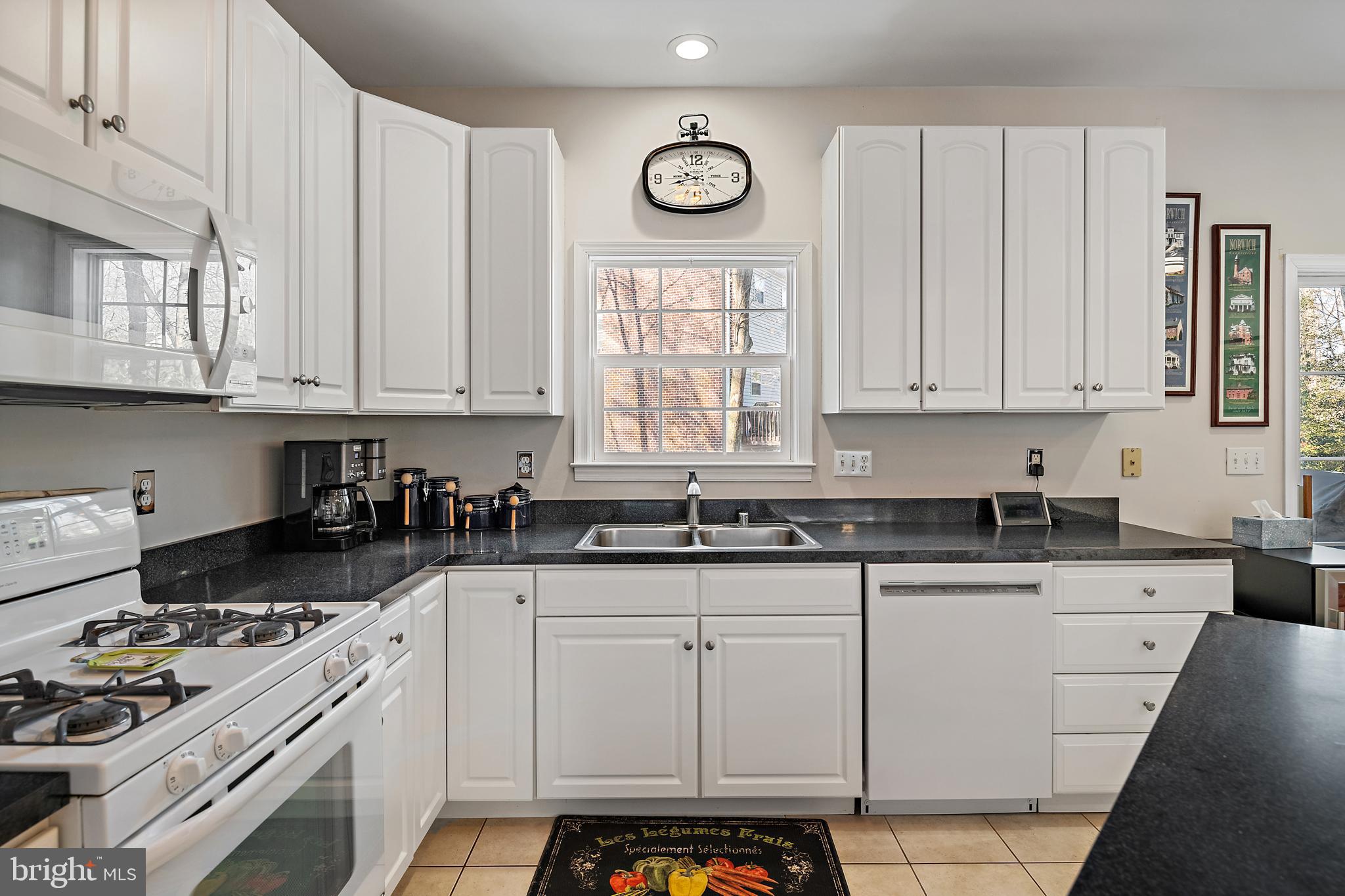 WATERS EDGE - Residential