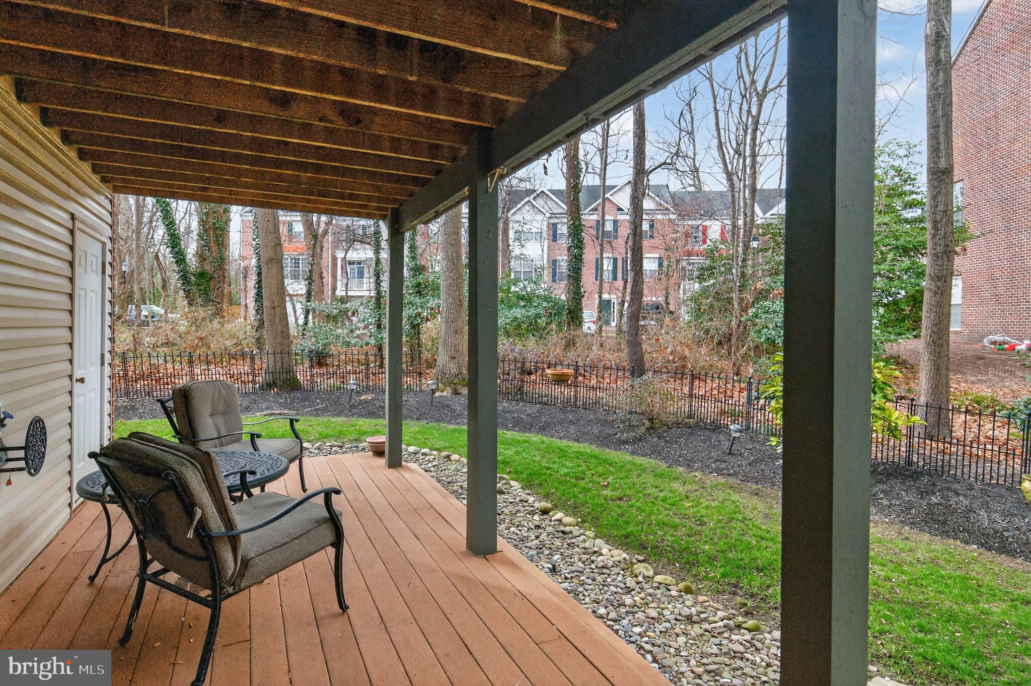 WATERS EDGE - Residential