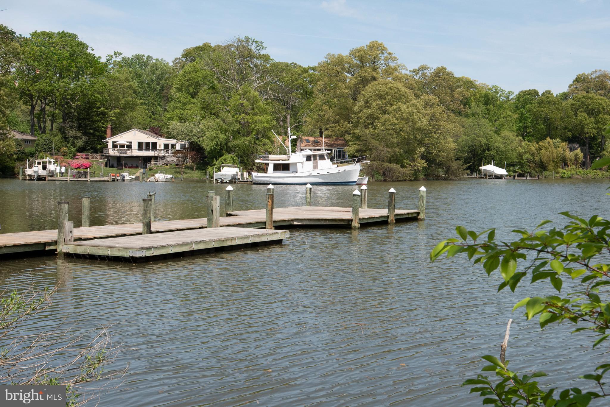 WATERS EDGE - Residential