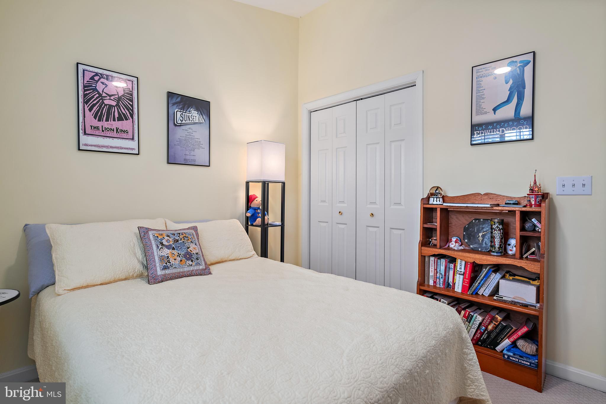 WATERS EDGE - Residential