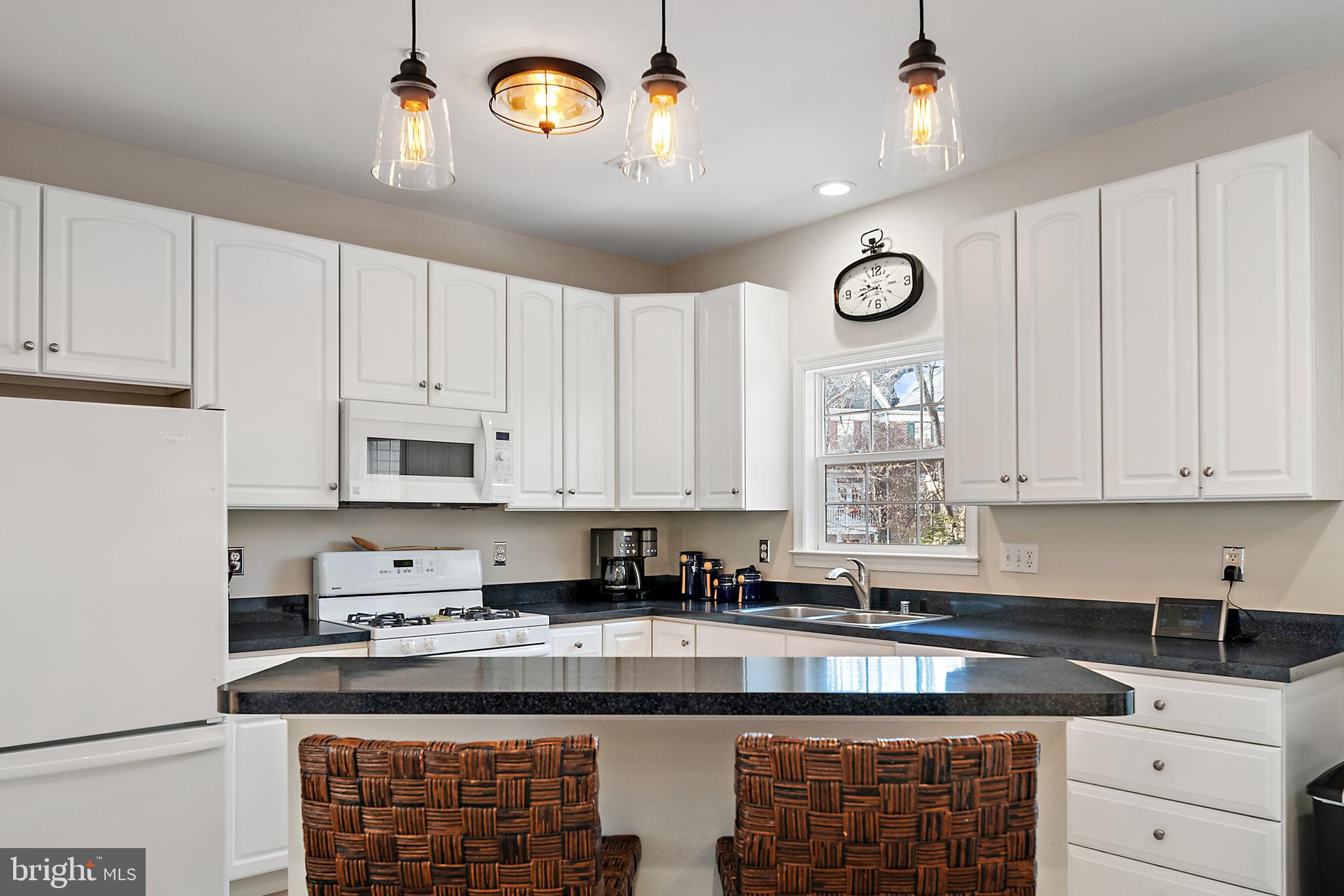 WATERS EDGE - Residential