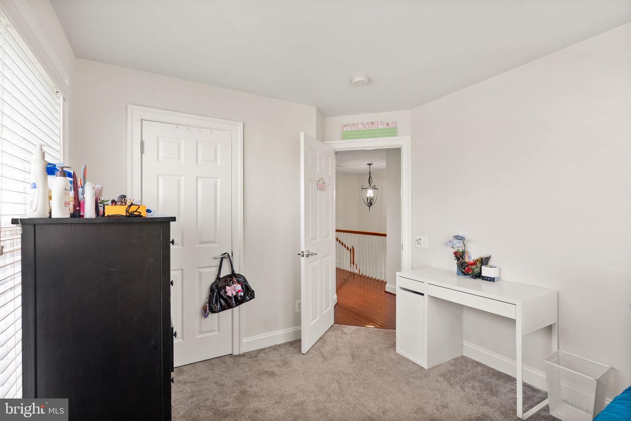 POTOMAC CLUB CONDOMINIUMS - Residential