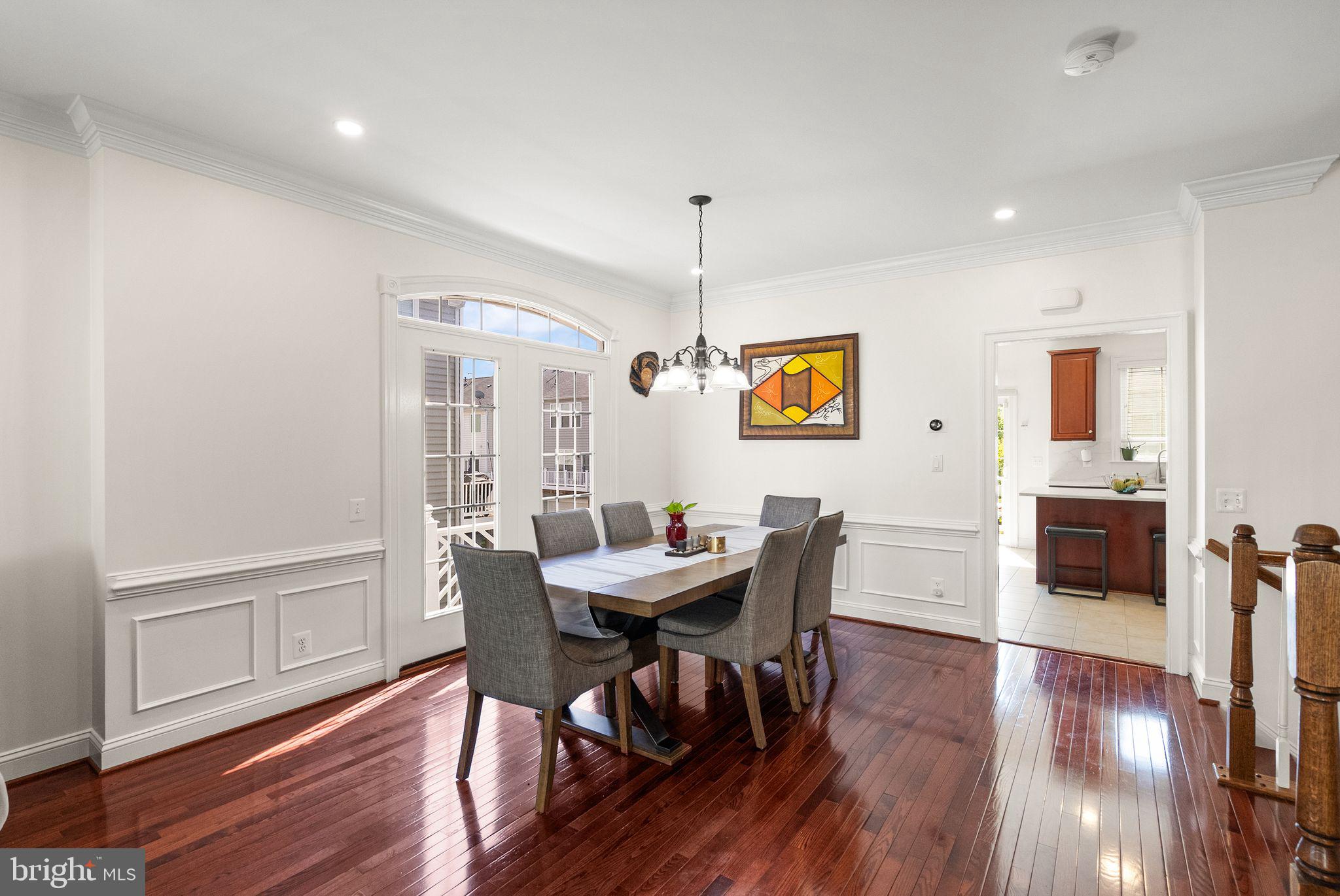 POTOMAC CLUB CONDOMINIUMS - Residential