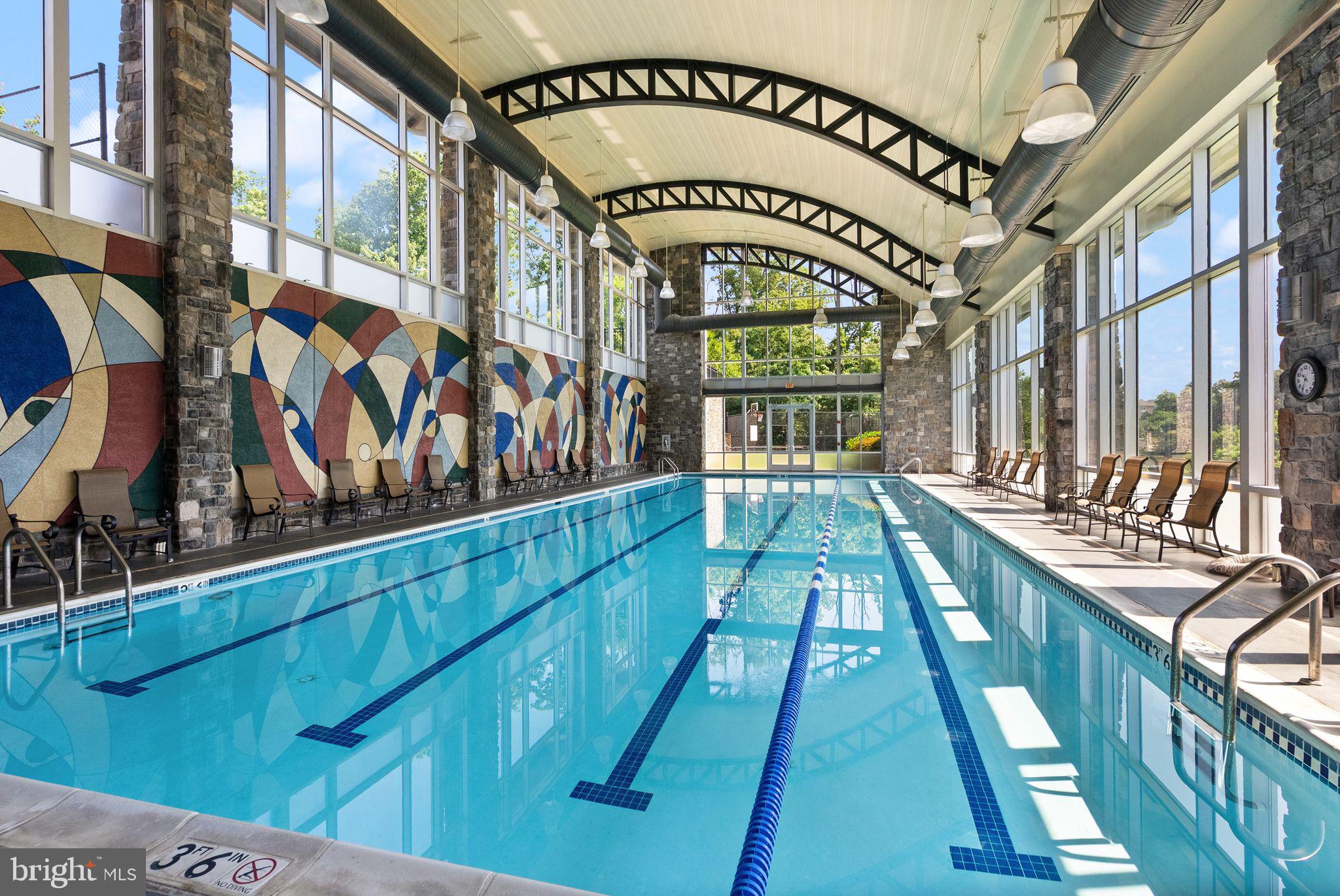 POTOMAC CLUB CONDOMINIUMS - Residential