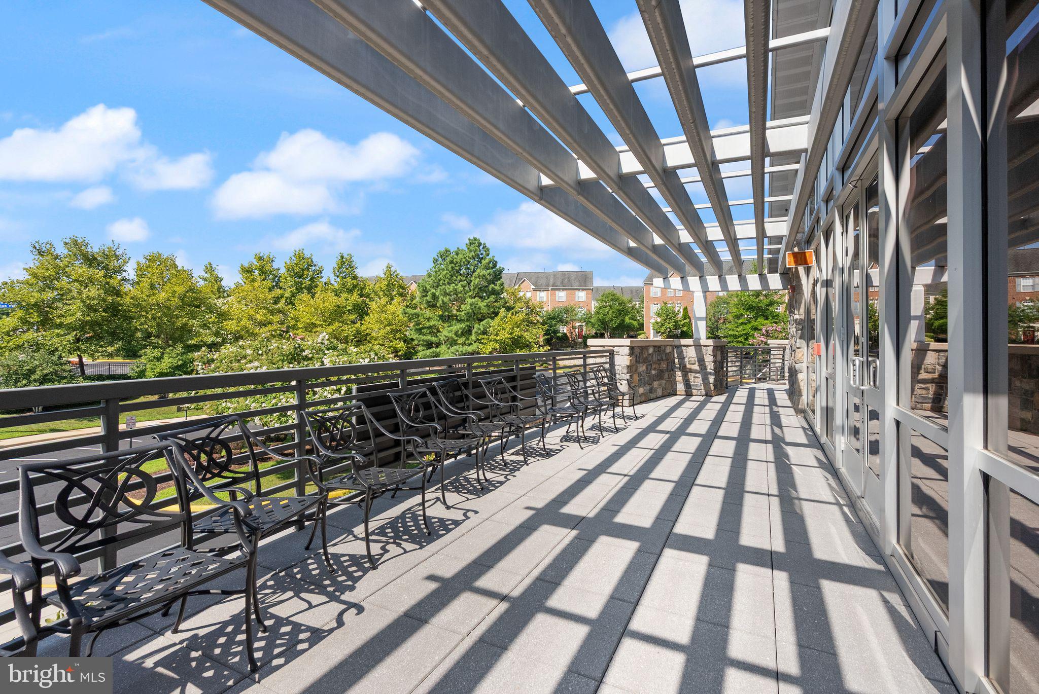 POTOMAC CLUB CONDOMINIUMS - Residential