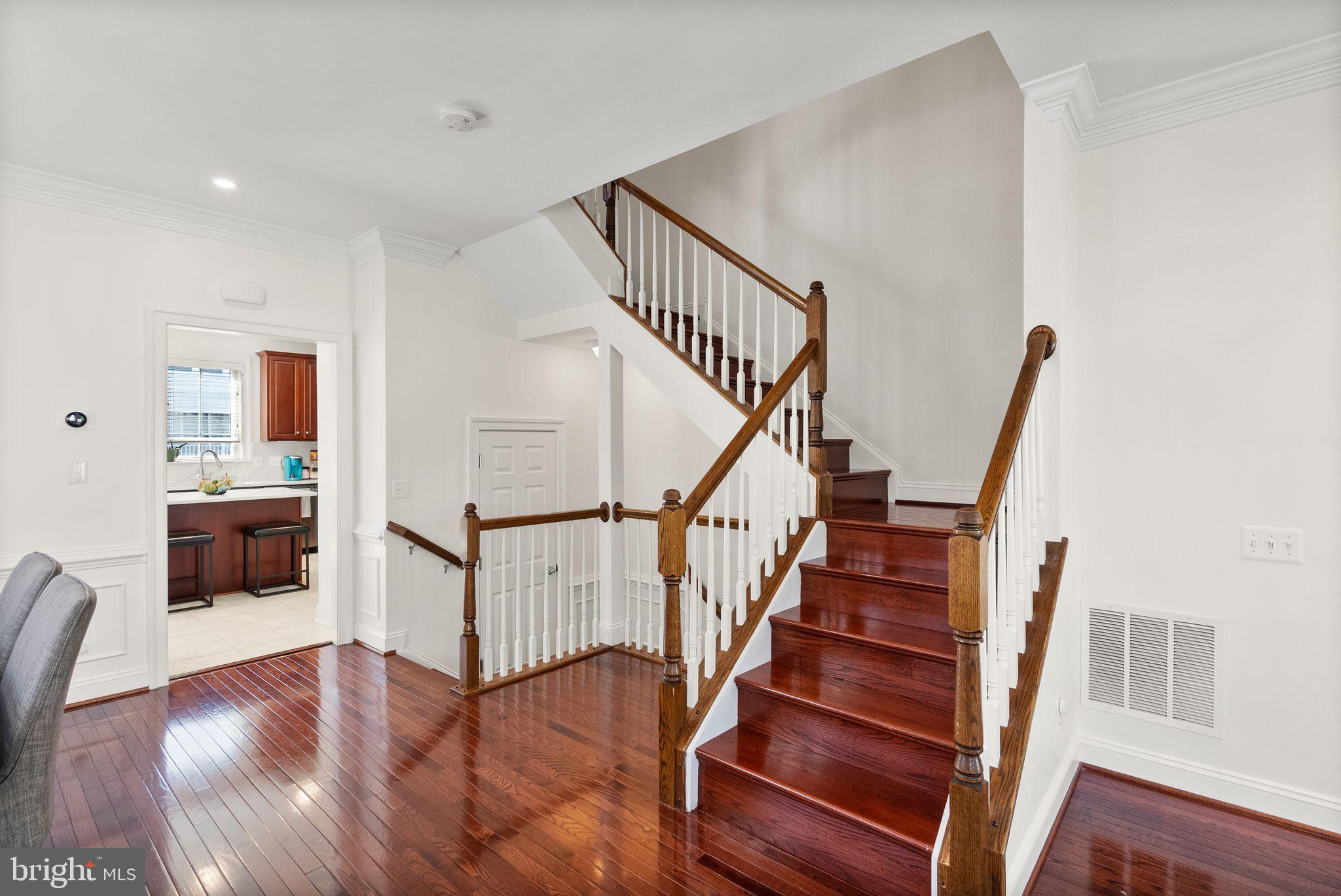 POTOMAC CLUB CONDOMINIUMS - Residential