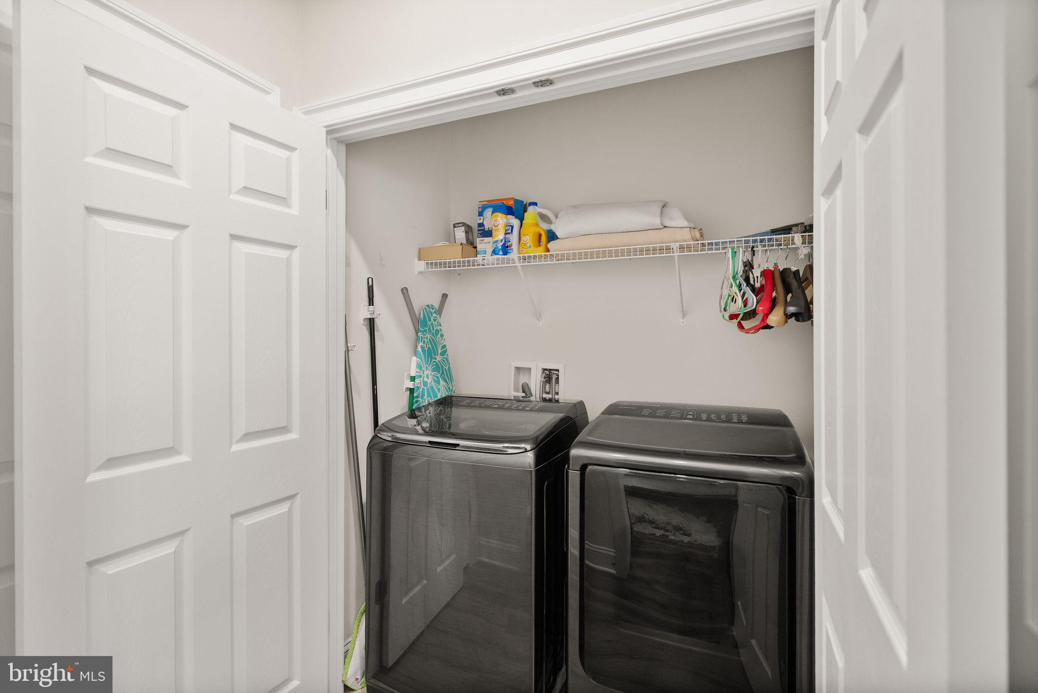 POTOMAC CLUB CONDOMINIUMS - Residential