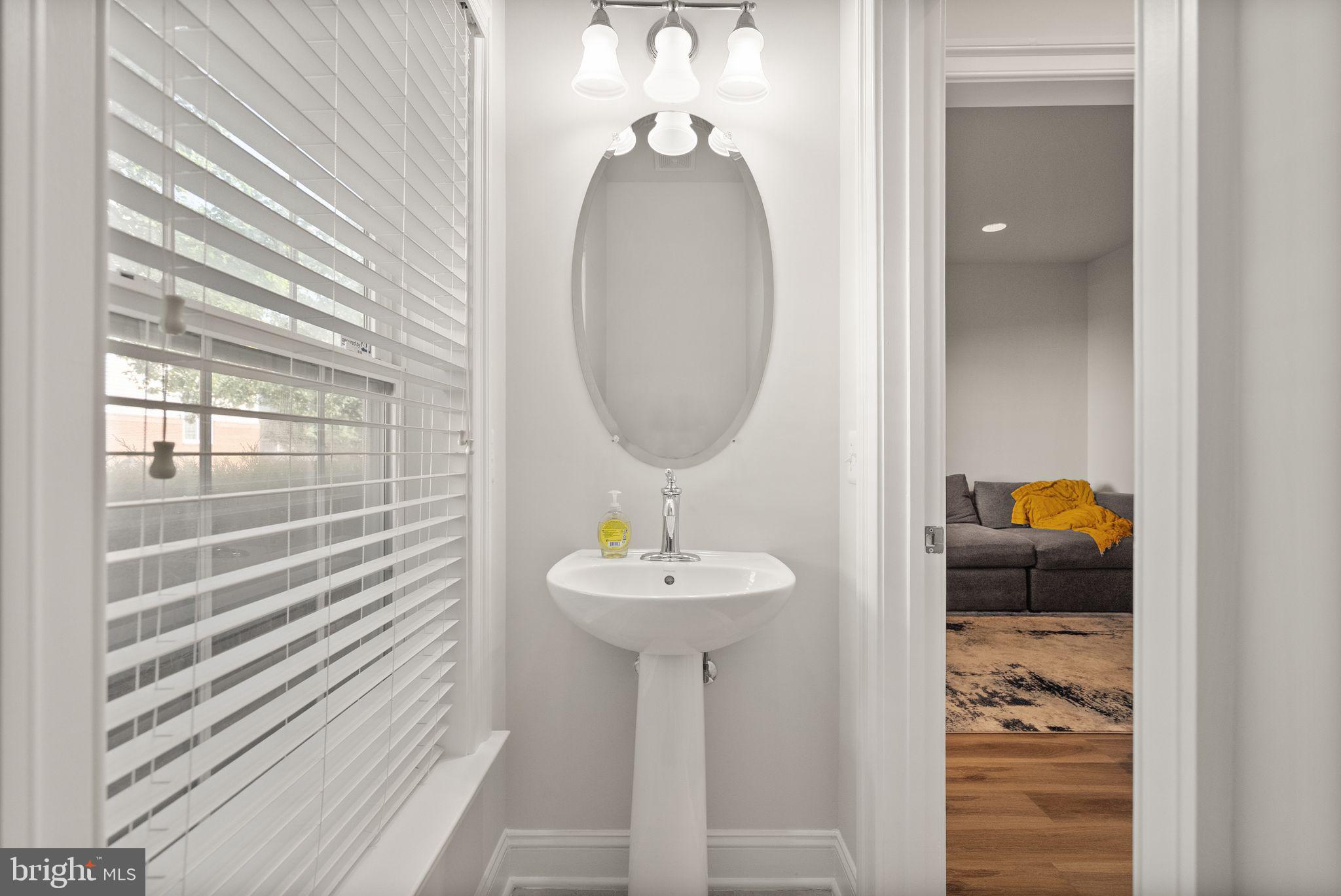 POTOMAC CLUB CONDOMINIUMS - Residential