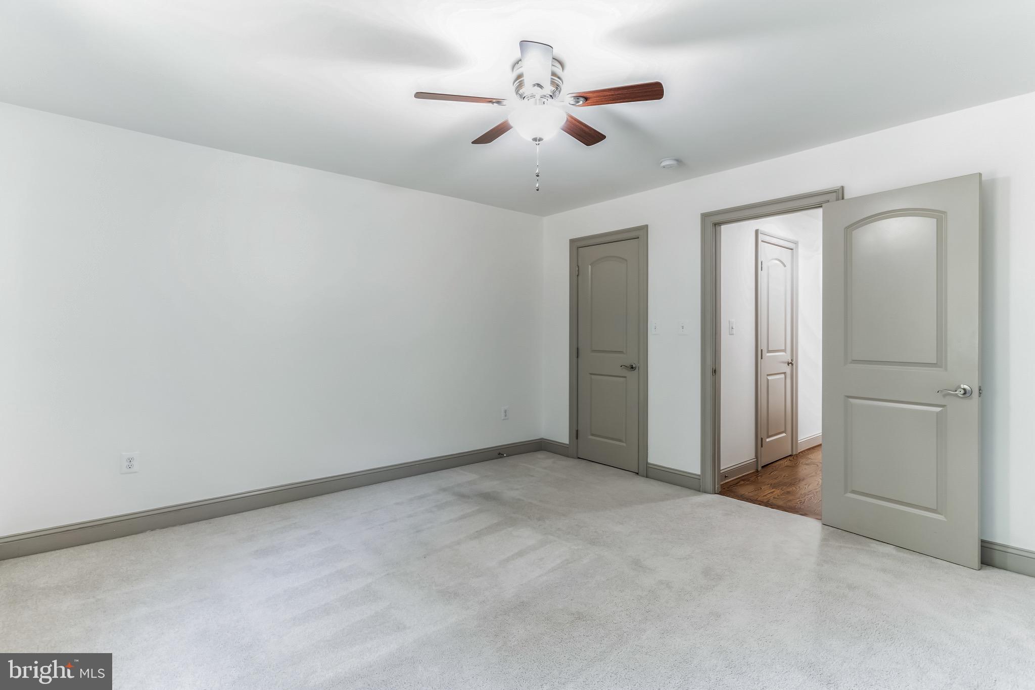 CASEY'S KNOLL - Residential