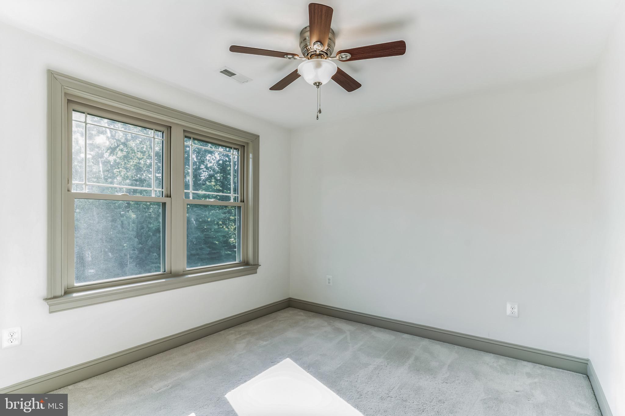 CASEY'S KNOLL - Residential