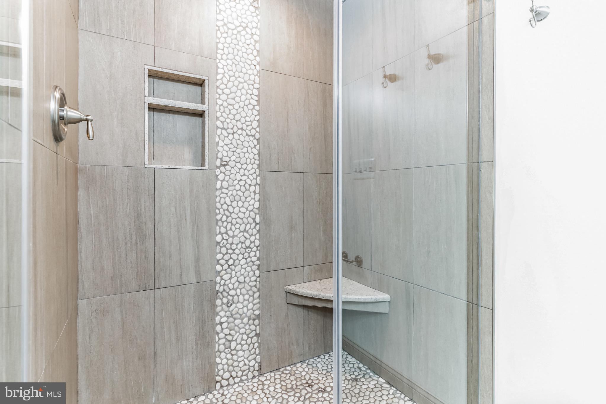 CASEY'S KNOLL - Residential