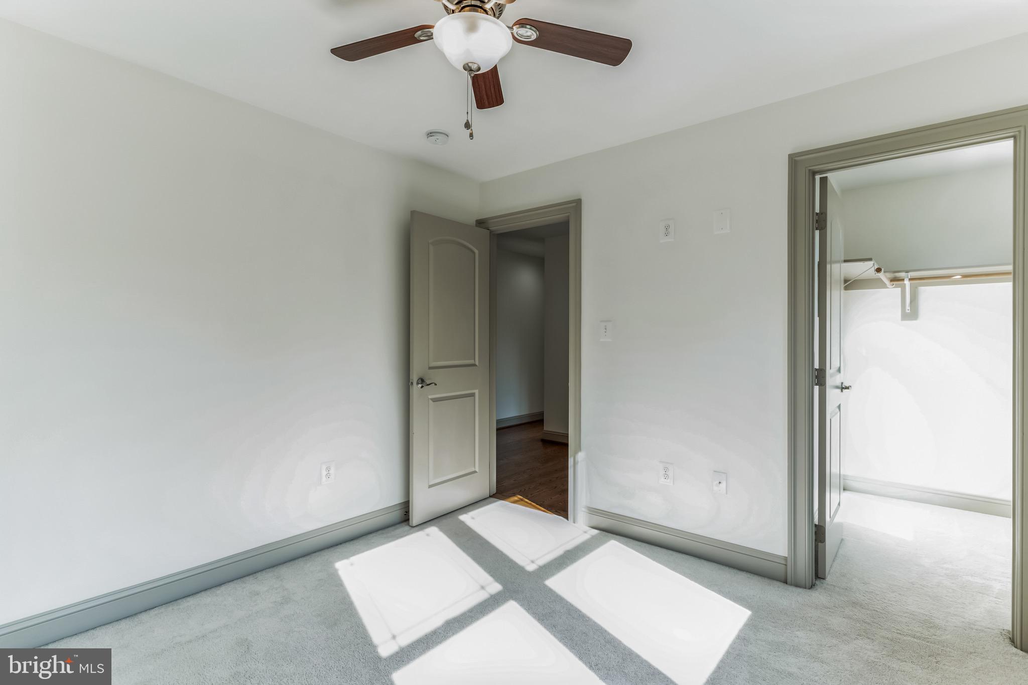 CASEY'S KNOLL - Residential