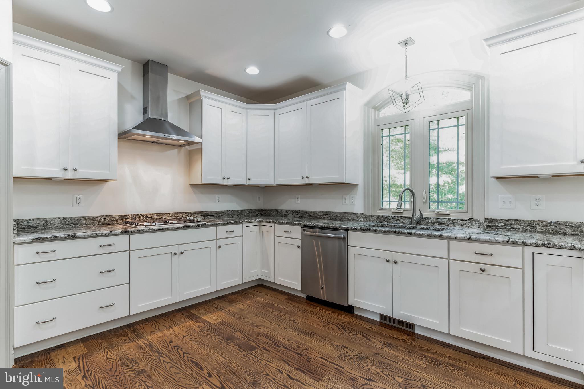 CASEY'S KNOLL - Residential