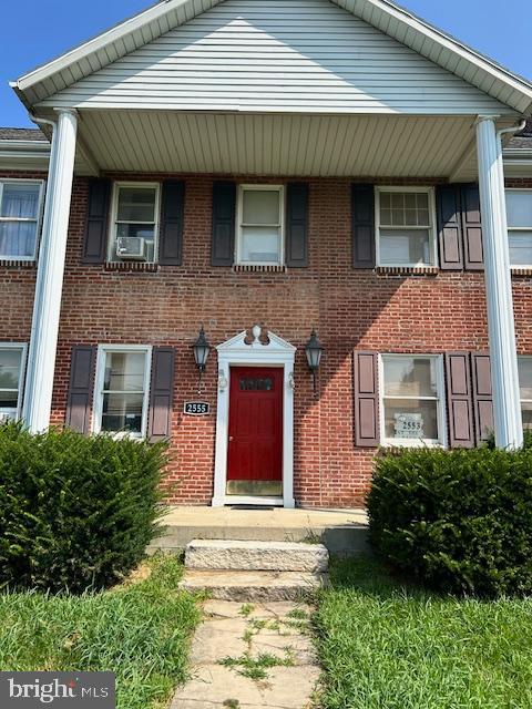 2553 W LINCOLN WAY WEST W