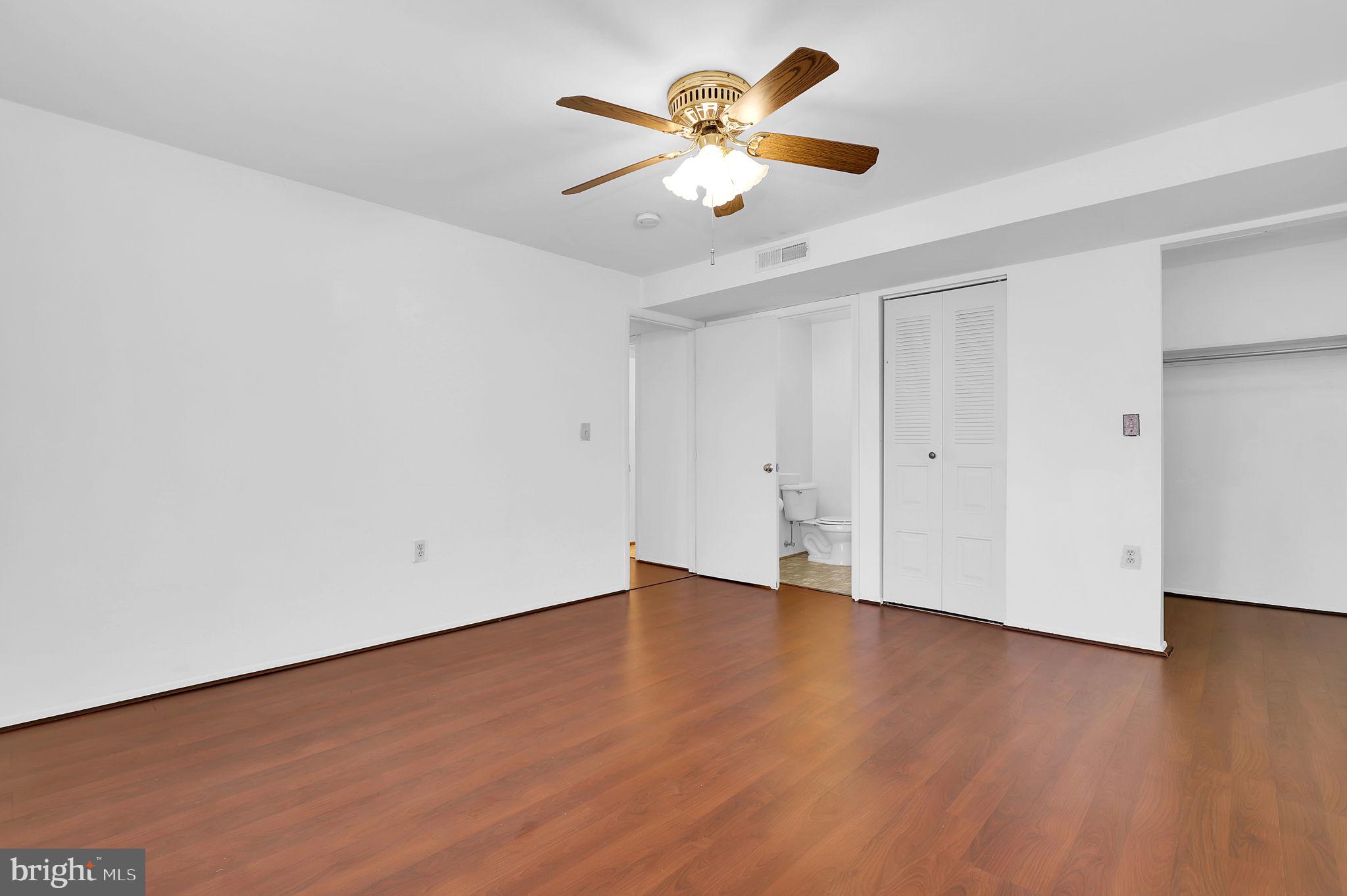 GREENFIELD COMMONS - Residential