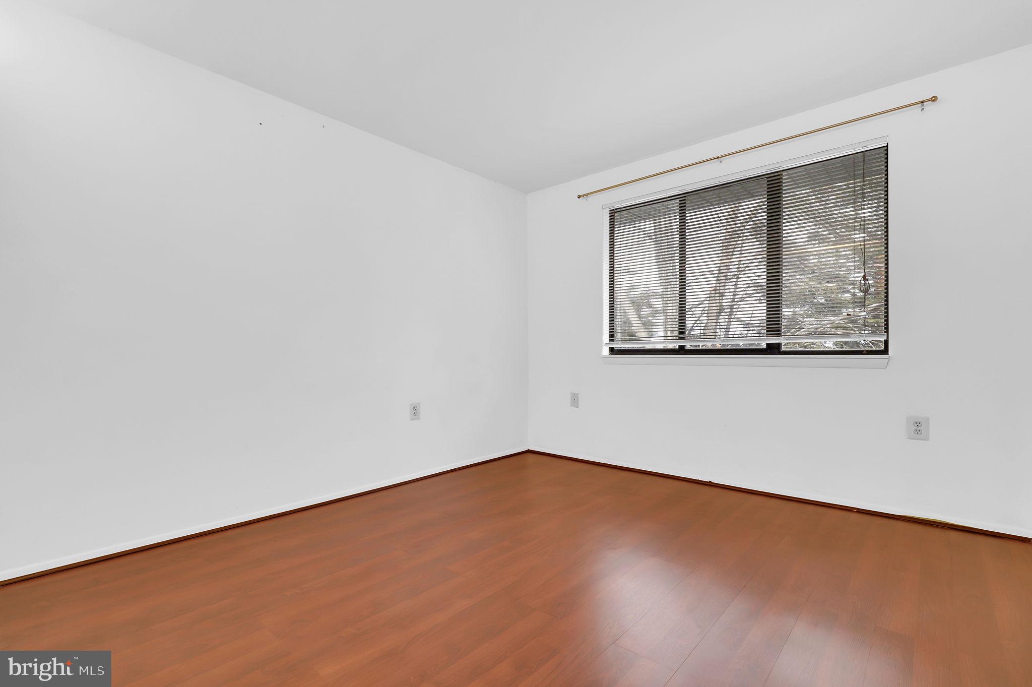 GREENFIELD COMMONS - Residential