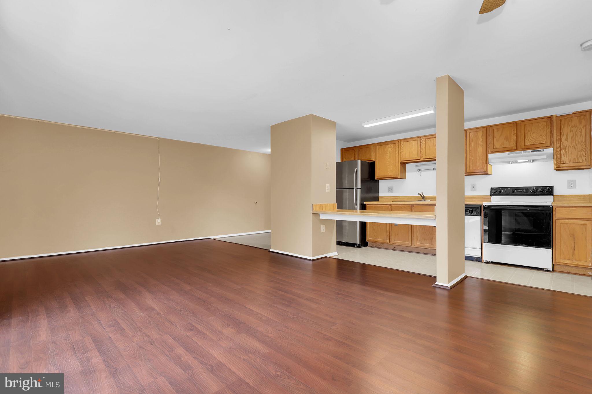 GREENFIELD COMMONS - Residential