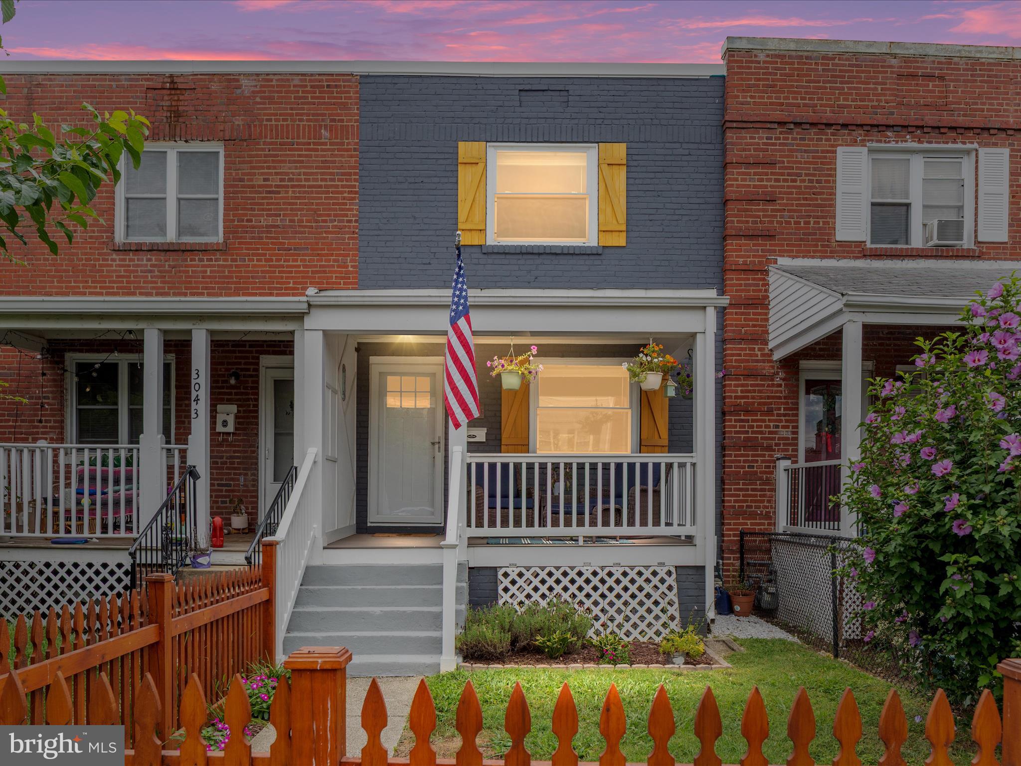 WAVERLY TAYLOR - Residential