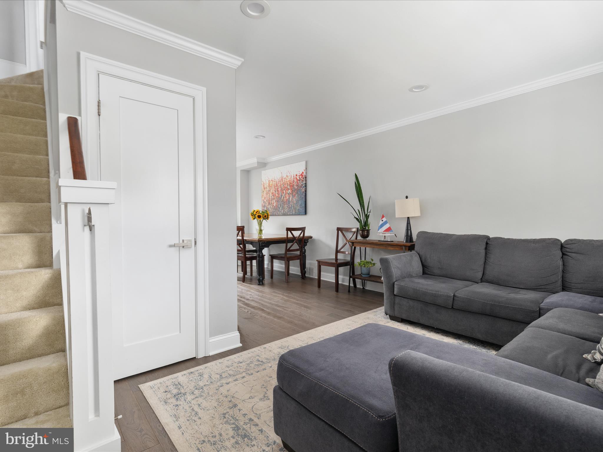 WAVERLY TAYLOR - Residential